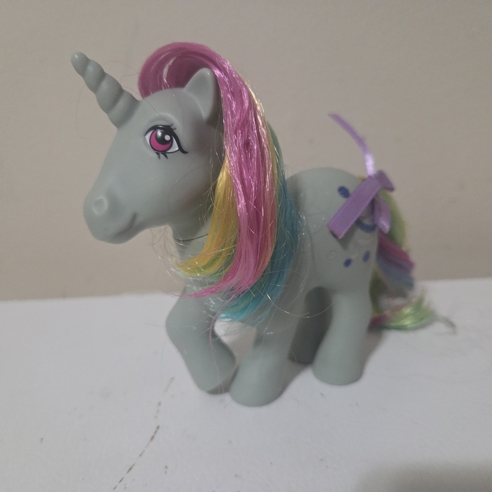 2017 Hasbro My Little Pony The Bridge Direct 35th ( Moonstone )Scented Pony
